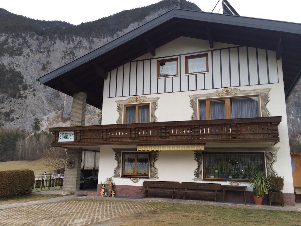 Haus Scholl Bed and Breakfast Nassereith Esterno foto